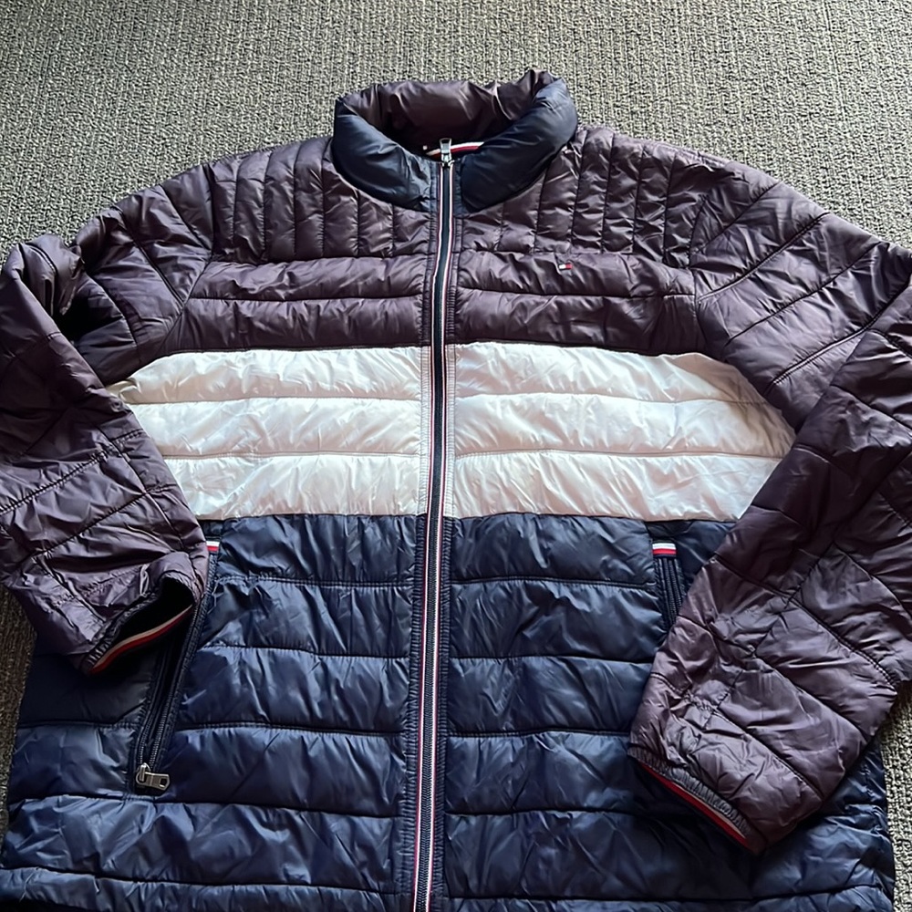 Tommy Hilfiger Men's Ultra Loft Lightweight Packable Puffer Jacket Size XL